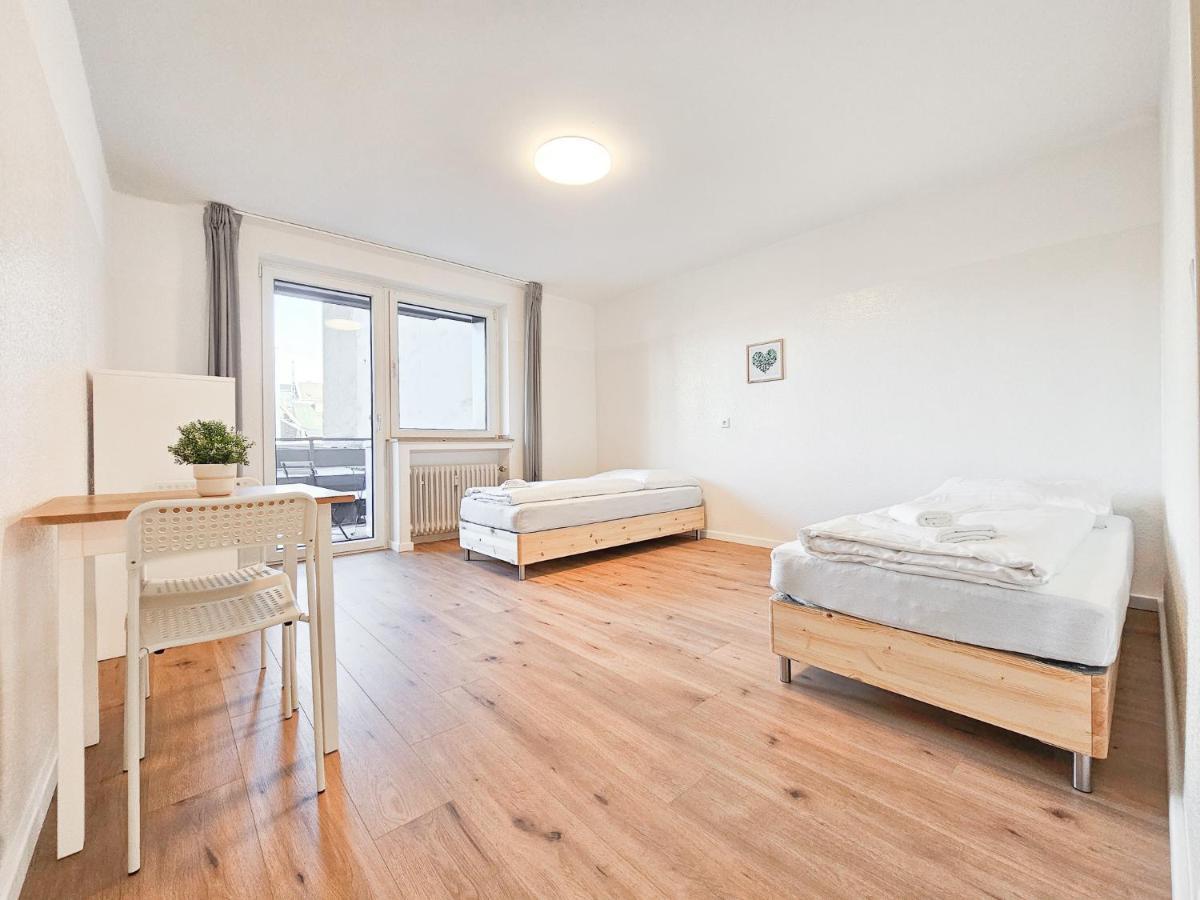 Apartment Tolstov - 2 Or 3 - 15 Min Zur Messe Dus&10 Min Old Town Dus Düsseldorf