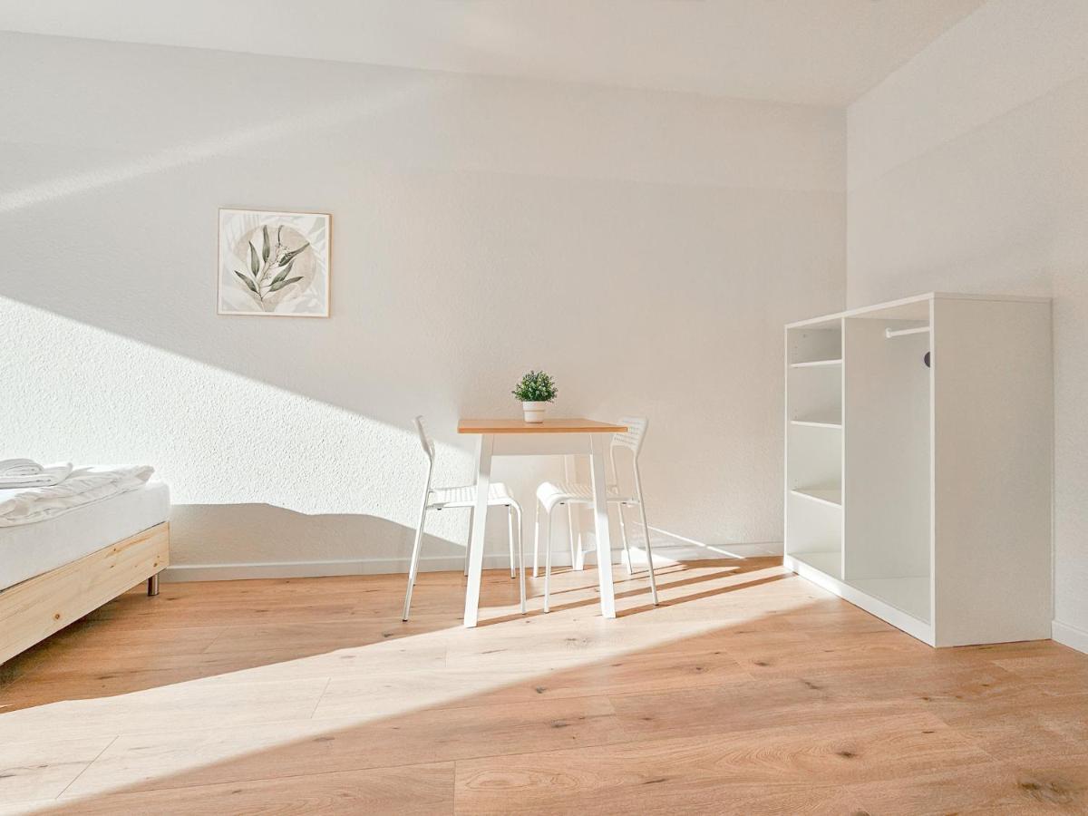 Apartment Tolstov - 2 Or 3 - 15 Min Zur Messe Dus&10 Min Old Town Dus