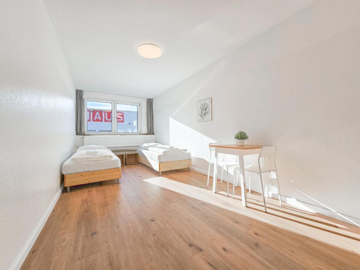 Apartment Tolstov - 2 Or 3 - 15 Min Zur Messe Dus&10 Min Old Town Dus