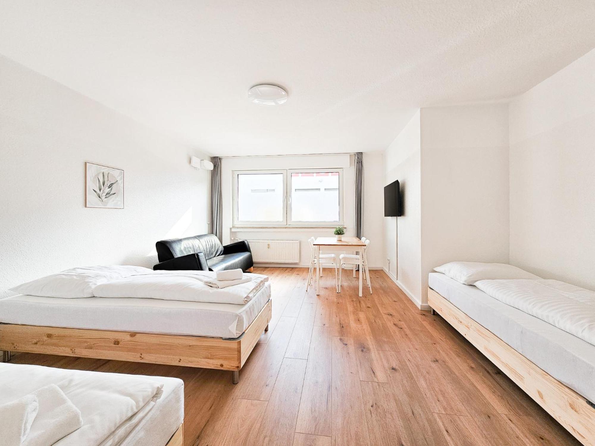 Tolstov - 2 Or 3 - 15 Min Zur Messe Dus&10 Min Old Town Dus