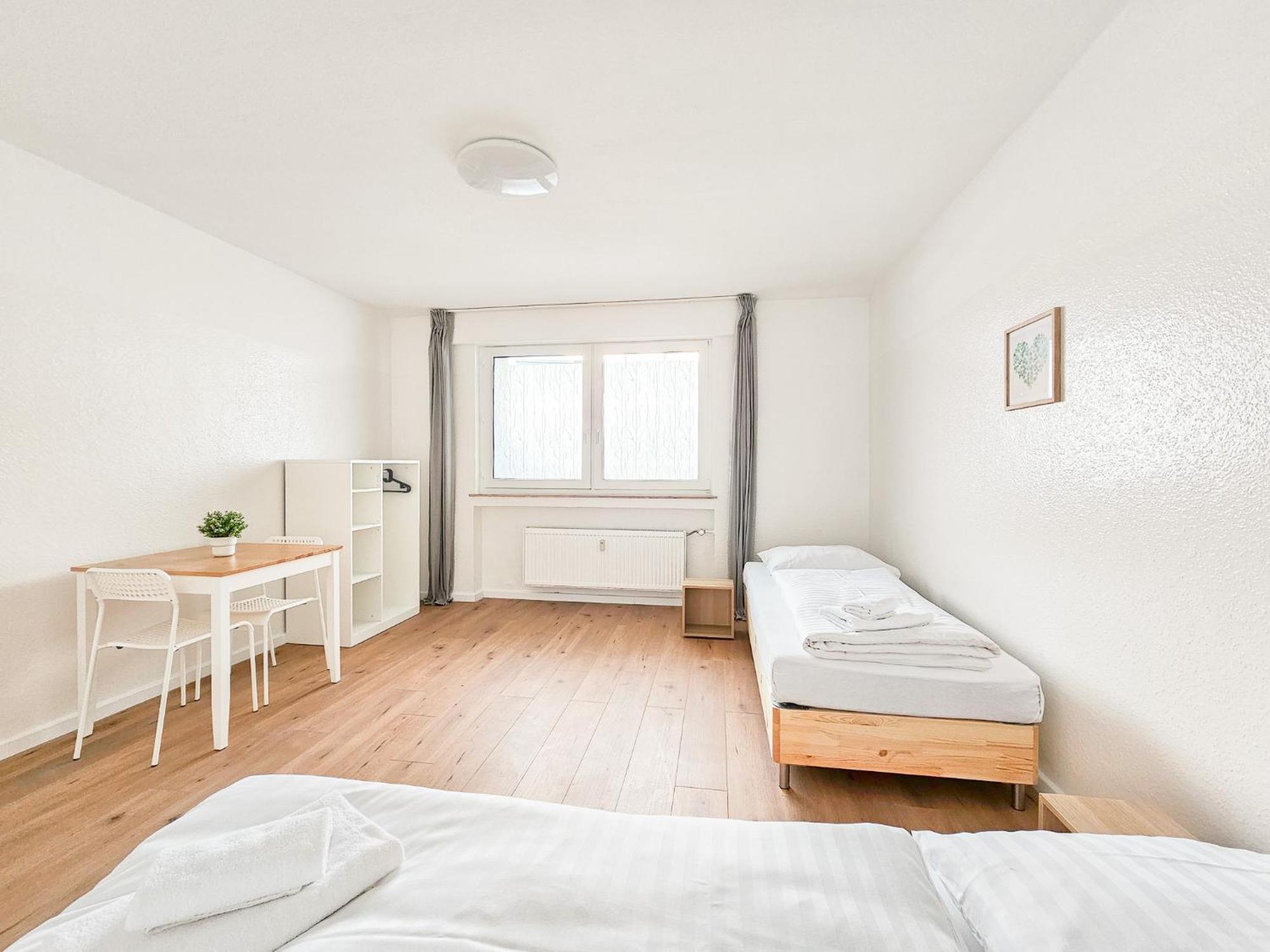 Tolstov - 2 Or 3 - 15 Min Zur Messe Dus&10 Min Old Town Dus Apartment *