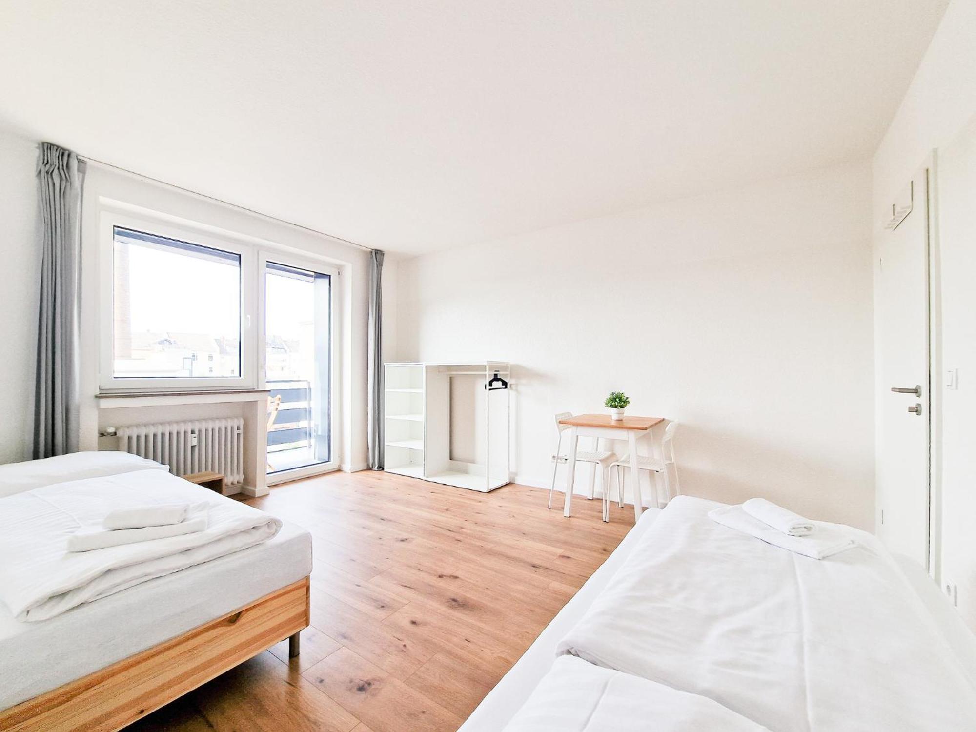 Tolstov - 2 Or 3 - 15 Min Zur Messe Dus&10 Min Old Town Dus